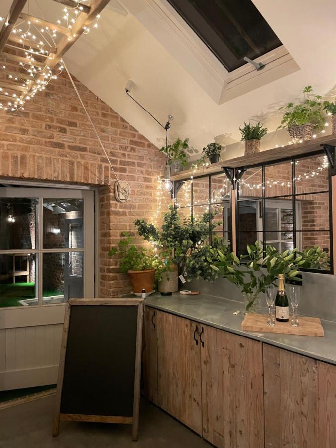 The Walled Garden At Cheshire Boutique Bathhouse Nantwich Exterior foto